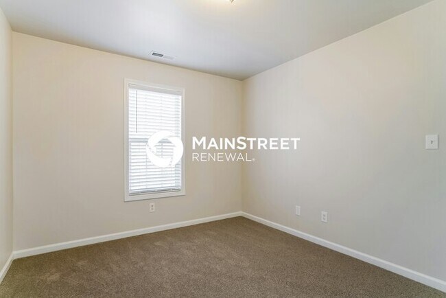 Building Photo - 4 Bedroom Pet-Friendly Home in KNIGHTDALE, NC with Main Street Renewal