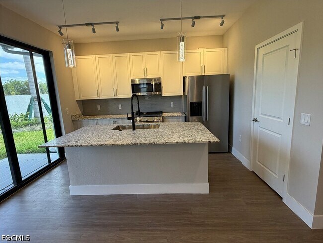 Building Photo - 9912 Porto Fino Cir