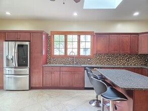 Building Photo - 561 AVENUE E