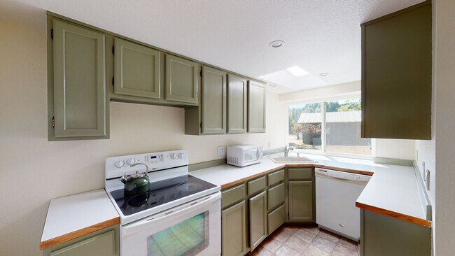 Building Photo - May Valley Road business opportunity available - 2 bedroom 1 bath home with carport & office and ...