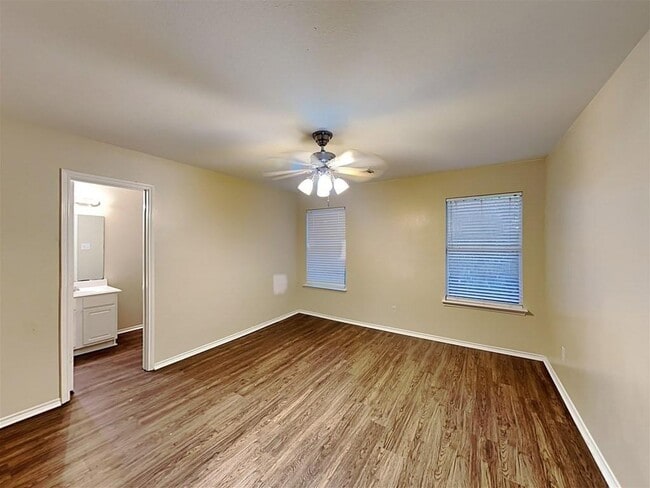 Building Photo - 3510 Avalon Castle Dr