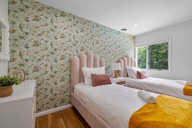 Building Photo - 2A Cherry Ln