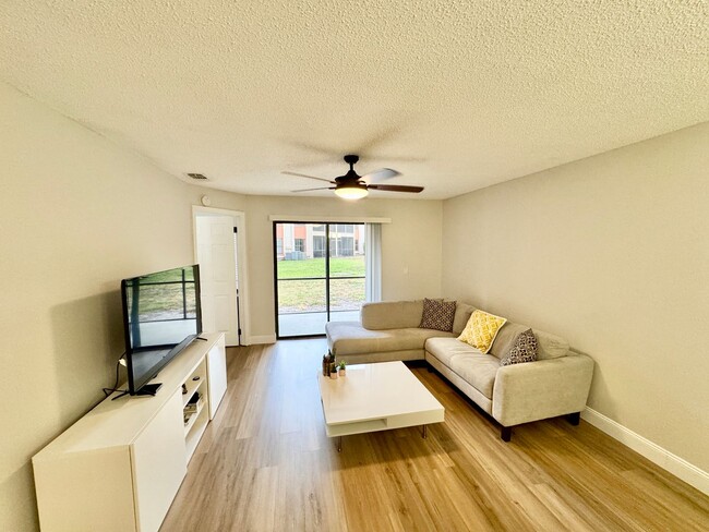 Building Photo - Dr. Phillips 3 Bed 2 Bath For Rent at soug...