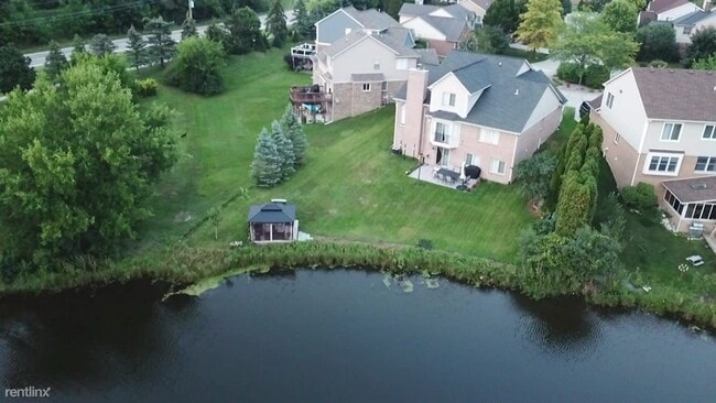 Building Photo - 4 br, 3.5 bath House - 50496 Waterstone Ct