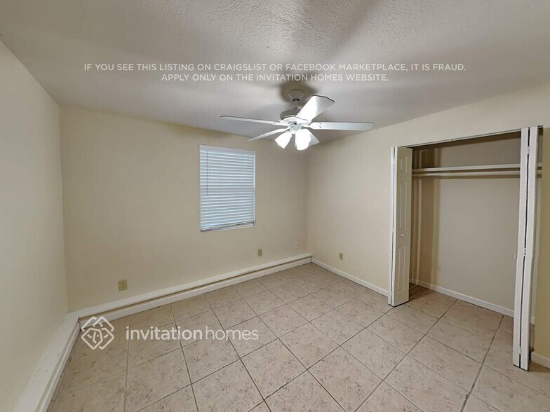 Building Photo - 1732 Rhoades Terrace