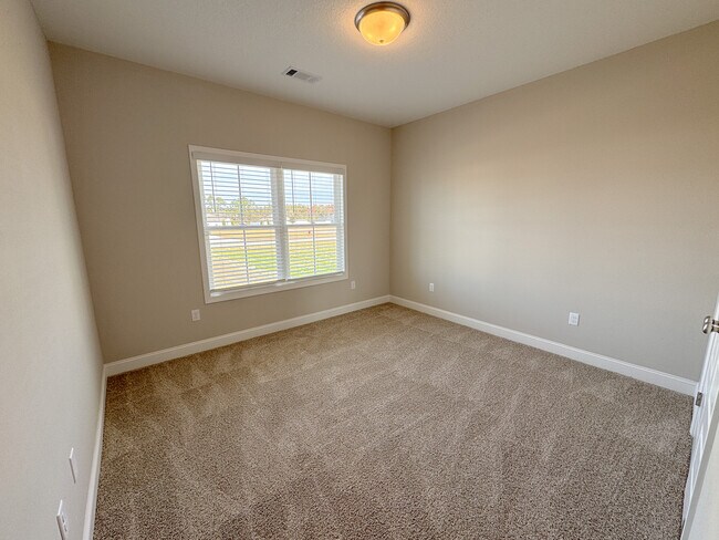 Building Photo - 310 Parkersburg Ln