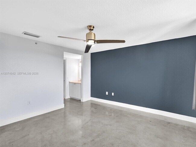 Building Photo - 816 NW 11th St