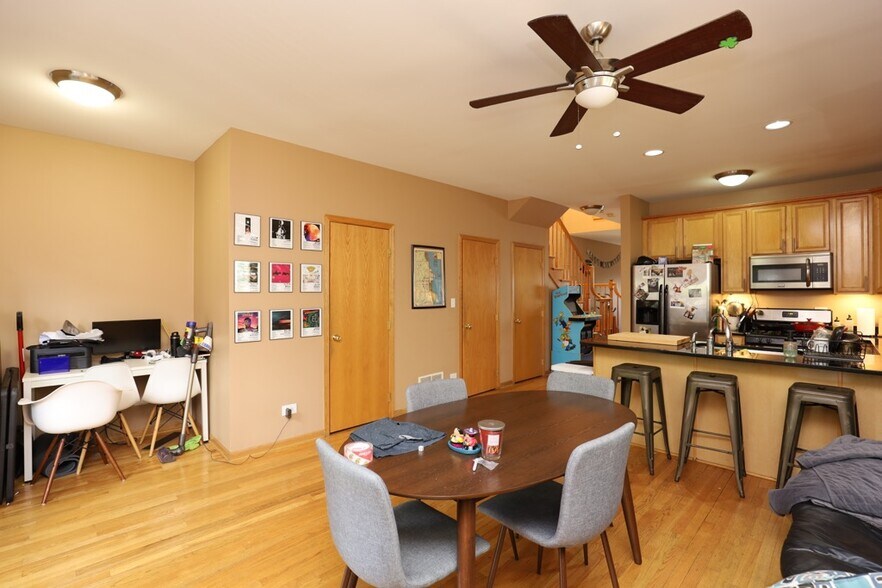 Building Photo - 724 N Willard Ct