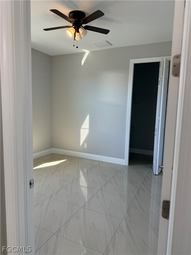 Building Photo - 3013 4th St W