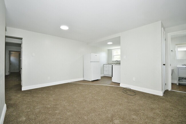 Building Photo - 1103 Crosby St