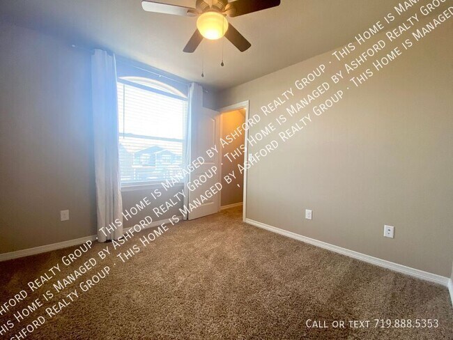 Building Photo - 6142 Meadowbank Ln