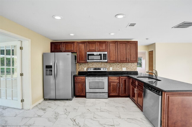 Building Photo - 249 NW 4th Diagonal