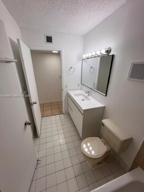 Building Photo - 2690 W 76th St