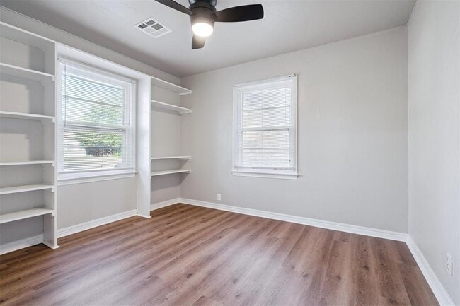 Building Photo - 1406 Sheffield Rd