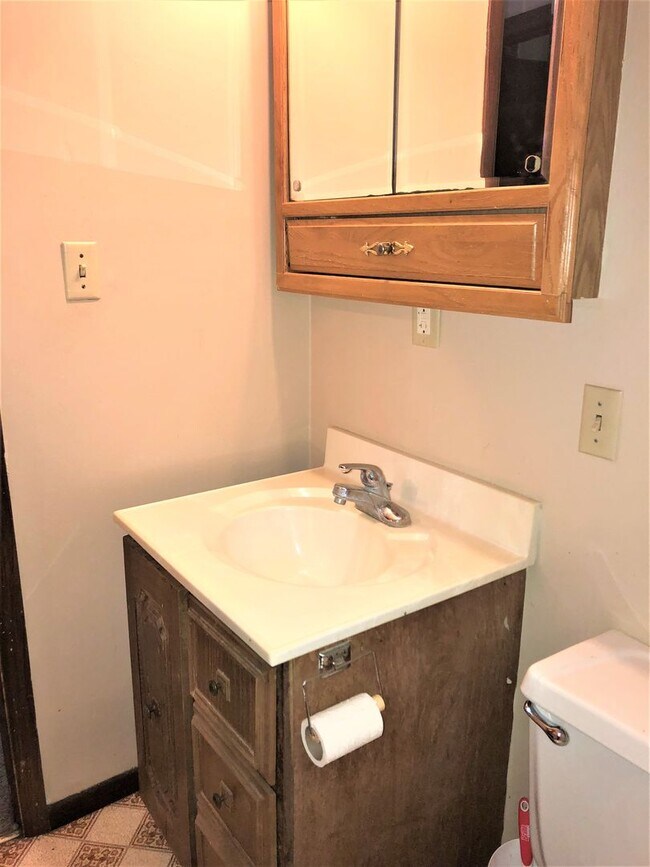Interior Photo - 230 Harrison
