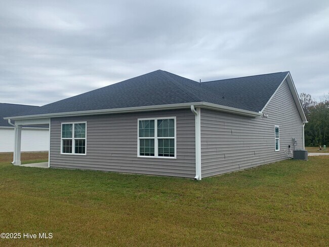 Building Photo - 410 Turp Landing Ln