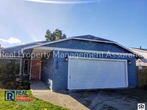 Building Photo - 1400 NE 14th Ave