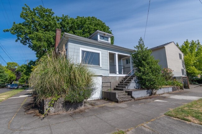 Building Photo - 5534 N Missouri Ave