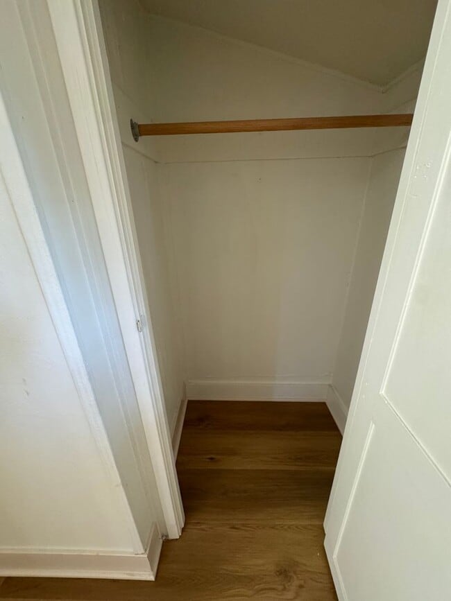 Building Photo - 316 Cliff St