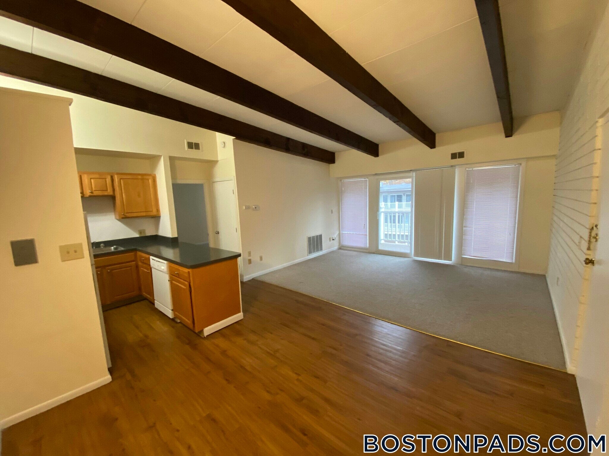 Building Photo - 18 Westgate Dr