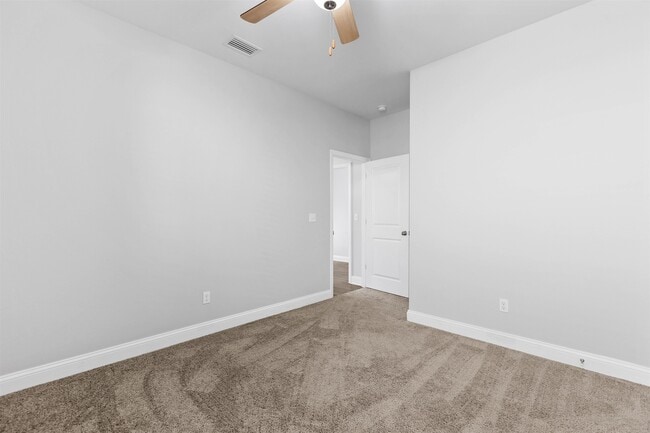 Building Photo - 8756 Glen Oak Trail