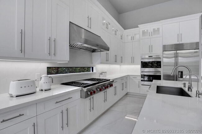 Building Photo - 6903 NW 28th Ave