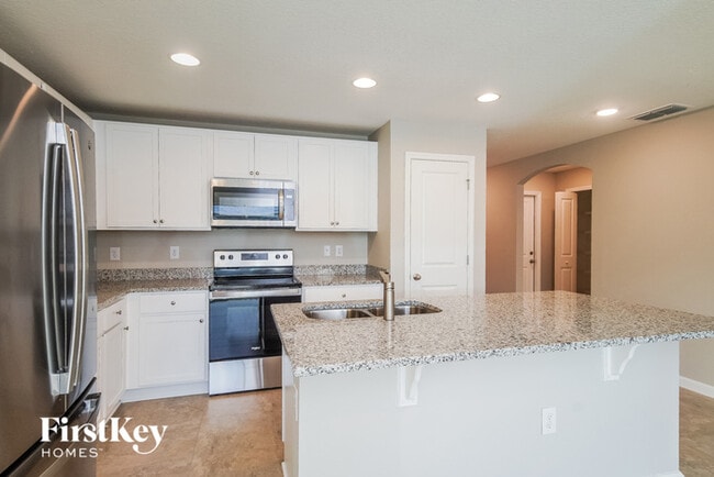 Building Photo - 349 S Haven Ct