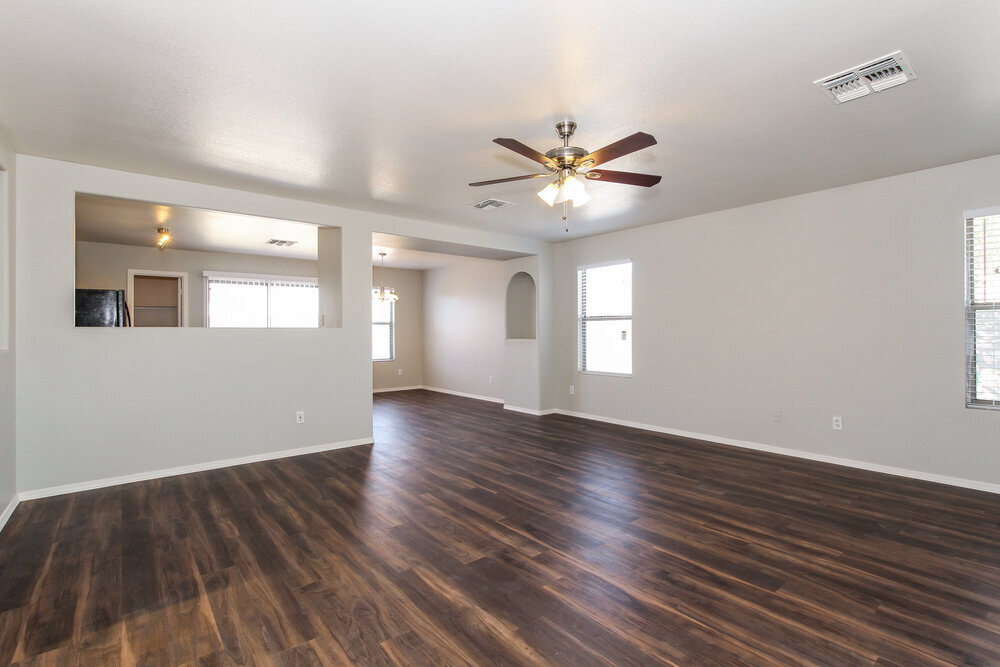 Building Photo - 11502 W Corrine Dr