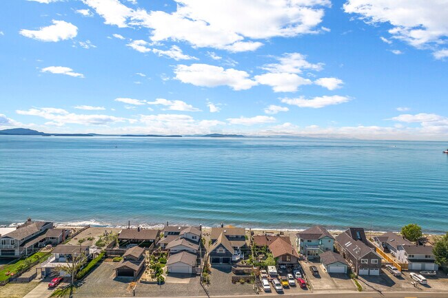 Building Photo - 4183 Sucia Dr