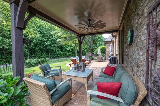 Building Photo - Lakeland TN Gorgeous Home for Lease