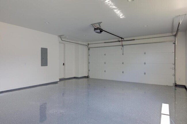 Building Photo - 14208 Fort Smith Trail