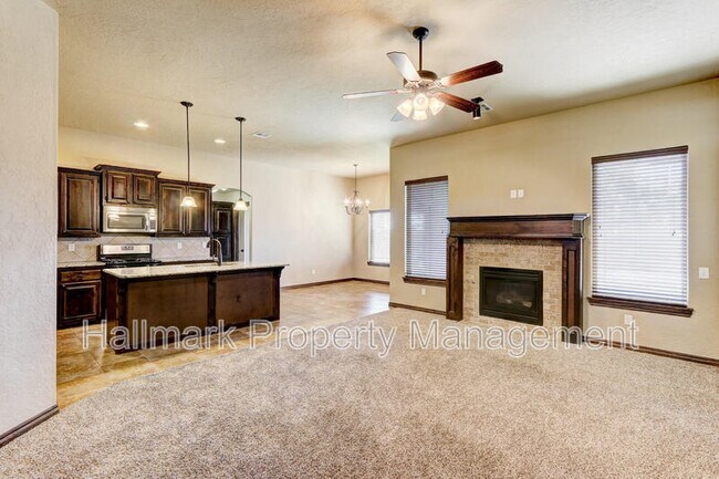 Building Photo - 508 Whispering Oaks Blvd