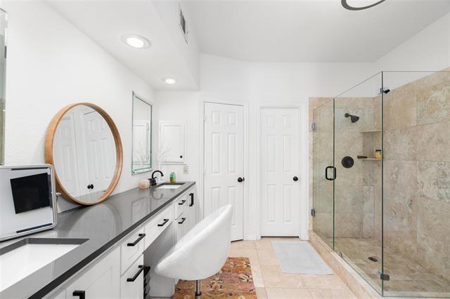 Building Photo - 4011 Azure Ln