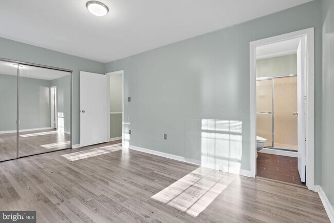 Building Photo - 6446 Shannon Station Ct