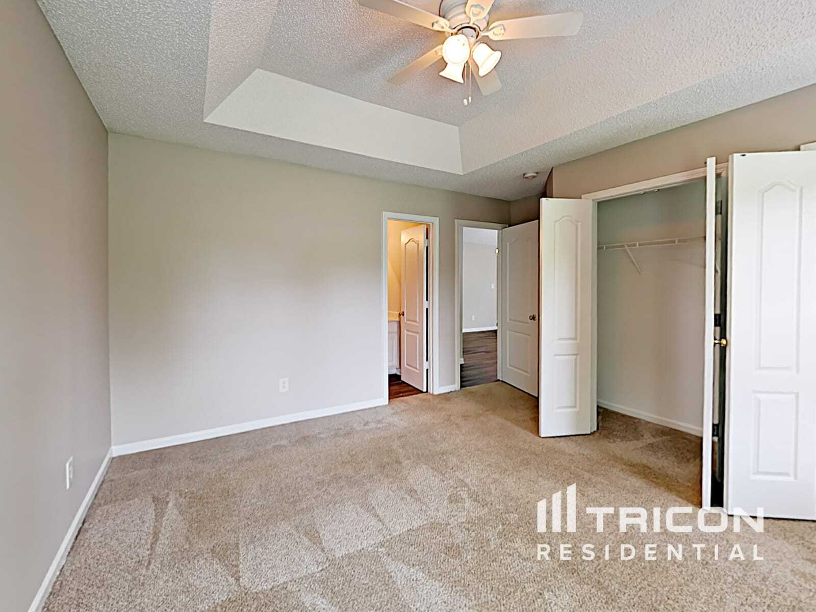 Building Photo - 2113 Sebastiani Dr