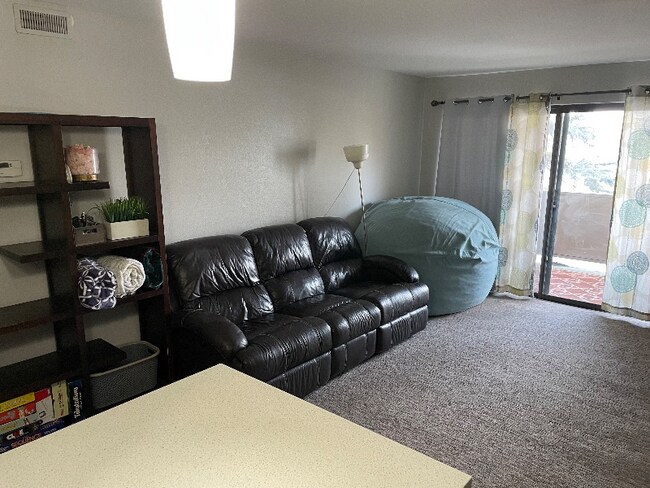 Building Photo - 7335 S Springcrest Ct