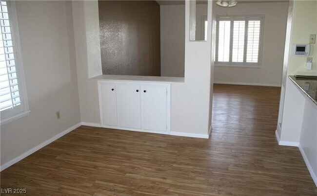 Building Photo - 380 E Happy Canyon Rd