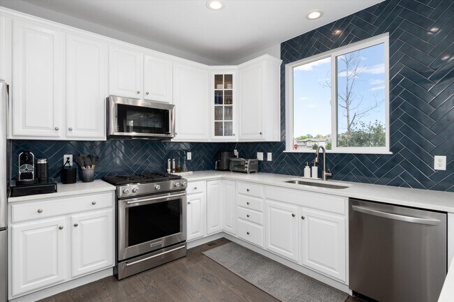 Building Photo - 10786 Southhaven Cir