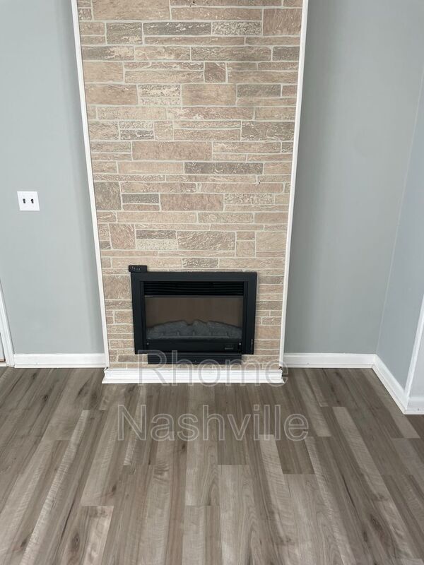 Building Photo - 578 Watsonwood Dr