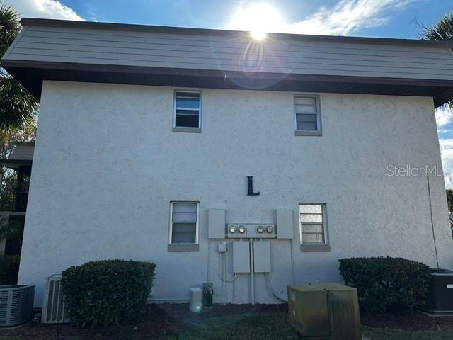 Building Photo - 92 Windtree Ln