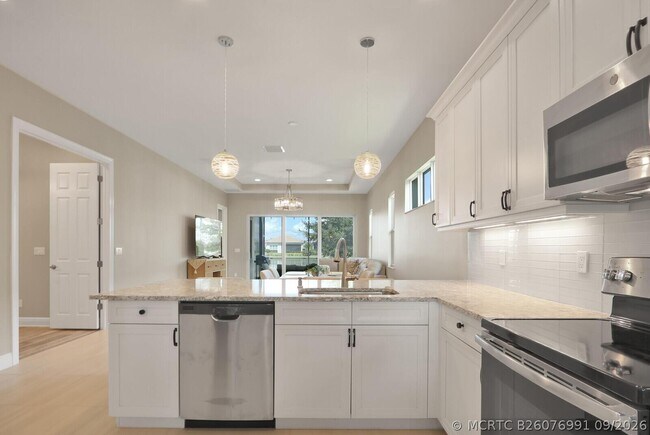 Building Photo - 8942 SW Pepoli Way