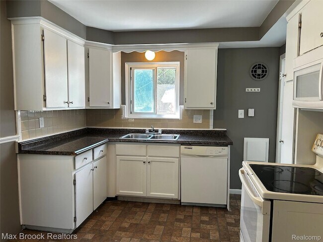 Building Photo - 21307 Le Fever Ave
