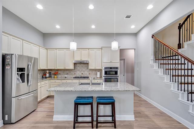 Building Photo - 8701 Tutbury Pl