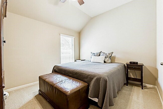 Building Photo - 2930 Pheobe Trce