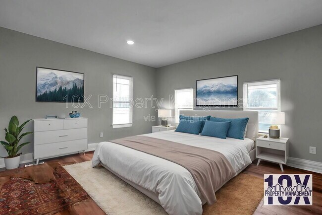 Building Photo - 556 E Whittier St