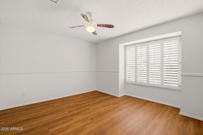 Building Photo - 9012 E Sutton Dr