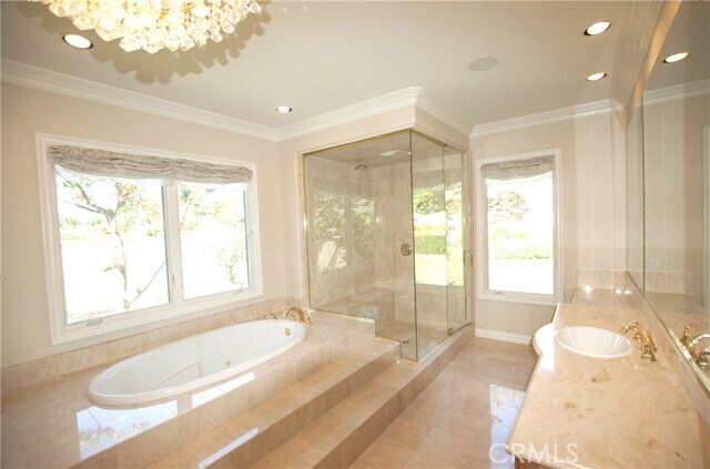 Building Photo - 15 Anacapa