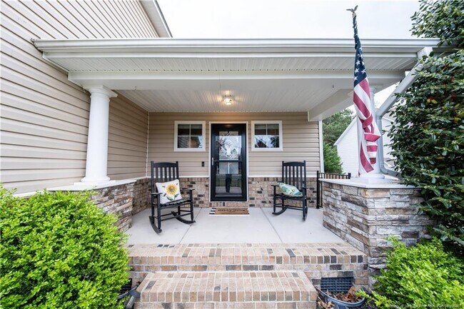 Building Photo - 622 Omaha Dr