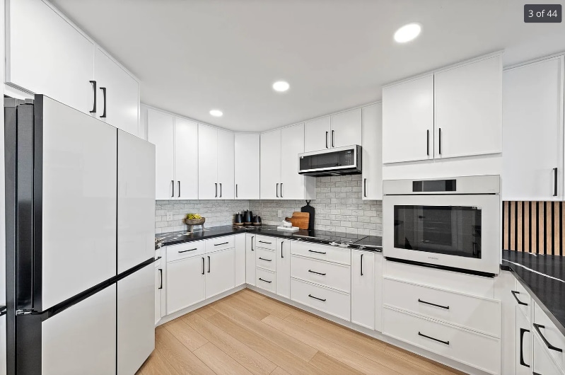 Building Photo - 2414 Front St