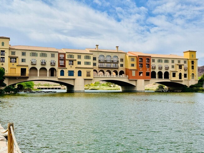Building Photo - Live in the heart of Lake Las Vegas Village!